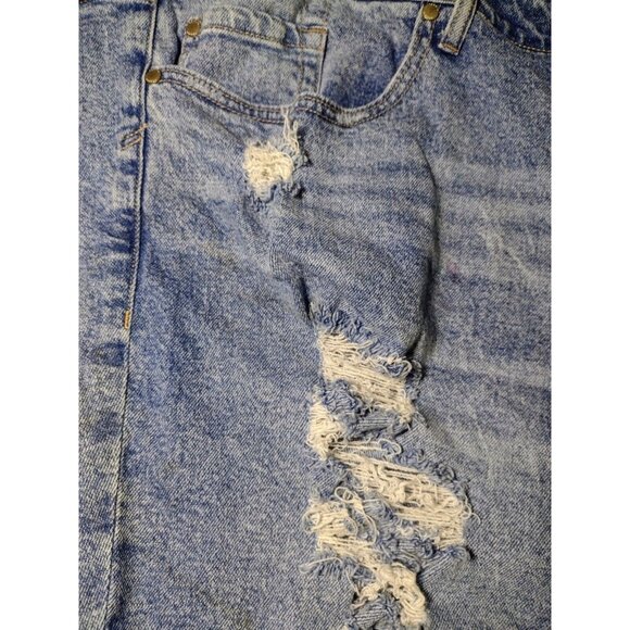 Torrid High Waisted Distressed Cropped Jeans Size 28S Blue Stretch Med Wash READ - Picture 3 of 8